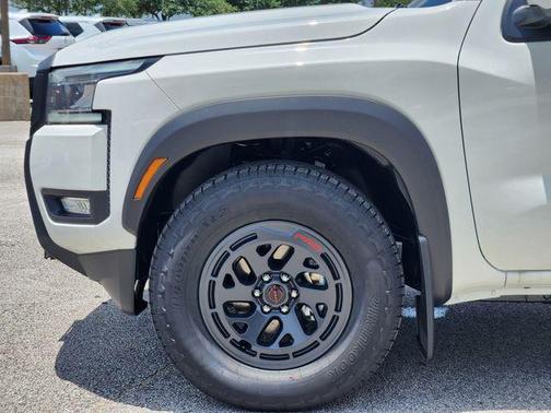 2025 Nissan Frontier PRO-X