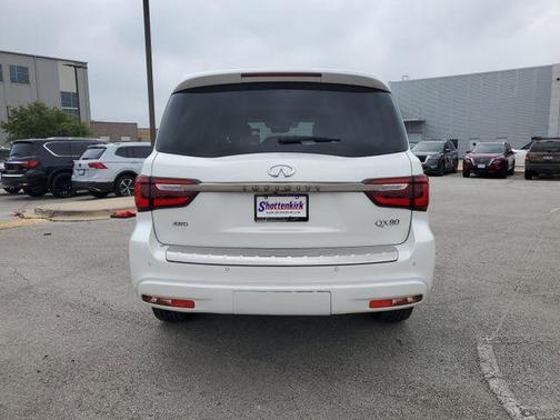 2022 INFINITI QX80 PREMIUM SELECT AWD