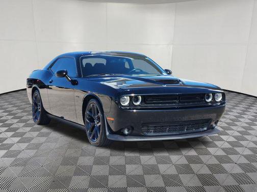 Pitch Black Clearcoat 2019 Dodge Challenger R/T