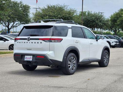 2025 Nissan Pathfinder SV FWD