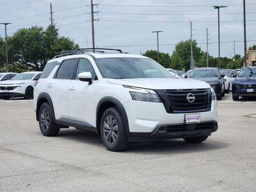 2025 Nissan Pathfinder SV FWD