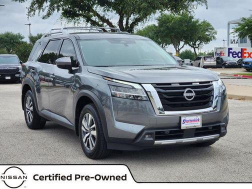 2024 Nissan Pathfinder SL FWD