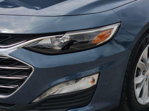 Lakeshore Blue Metallic 2024 Chevrolet Malibu FWD 1LT