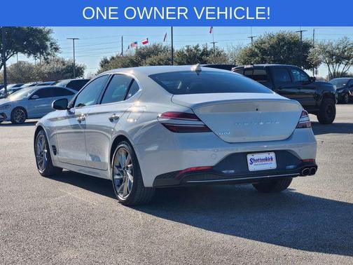 2022 Genesis G70 2.0T RWD