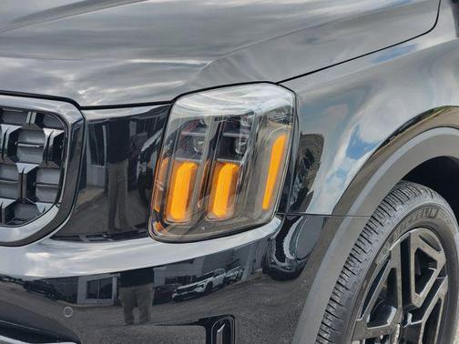 Ebony Black 2024 Kia Telluride SX X-Line