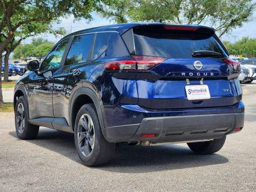 2024 Nissan Rogue SV