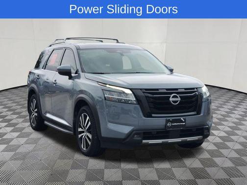 Boulder Gray Pearl 2024 Nissan Pathfinder Platinum FWD