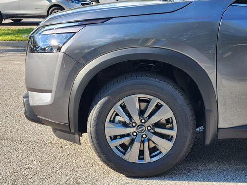 2025 Nissan Pathfinder SV FWD