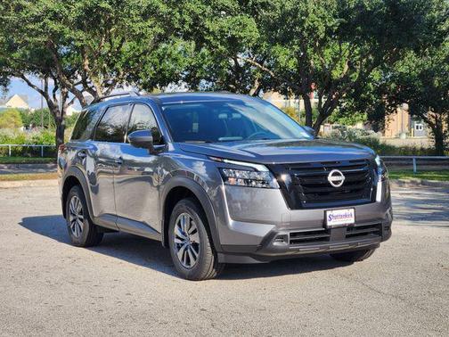 2025 Nissan Pathfinder SV FWD