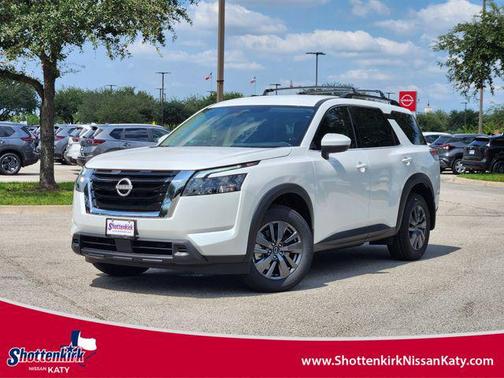 2025 Nissan Pathfinder SV FWD