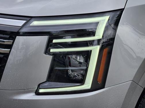 2025 Nissan Armada SV 2WD