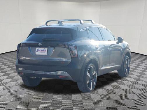 Gun Metallic 2025 Nissan Kicks SR