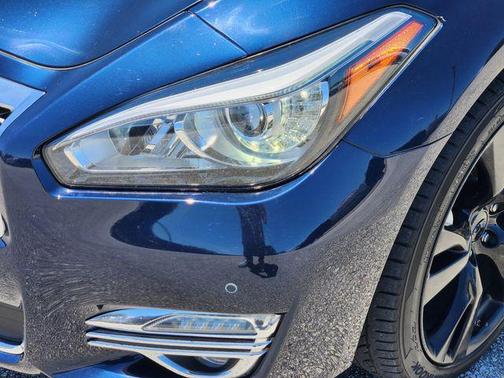 2015 INFINITI Q70L 3.7
