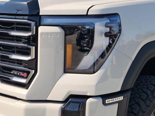 2026 GMC Sierra 2500 AT4