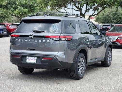 2025 Nissan Pathfinder SV FWD