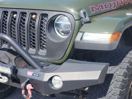 Sarge Green Clearcoat 2022 Jeep Gladiator Mojave 4x4