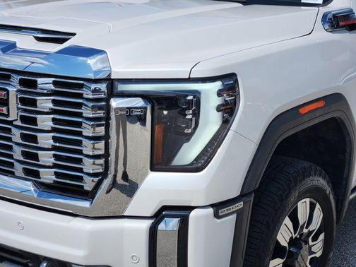 2024 GMC Sierra 2500 Denali