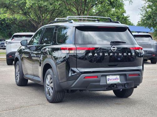 2025 Nissan Pathfinder SV FWD