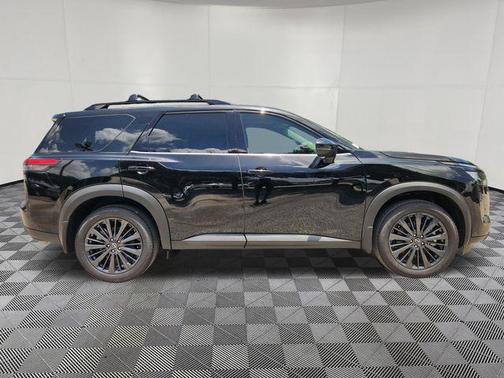 Super Black 2026 Nissan Pathfinder SL