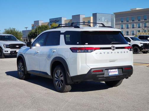 2025 Nissan Pathfinder SV FWD