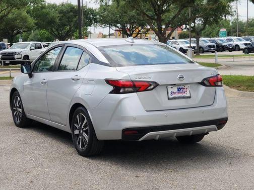 2021 Nissan Versa 1.6 SV