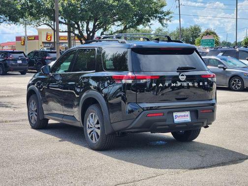 2025 Nissan Pathfinder SV FWD