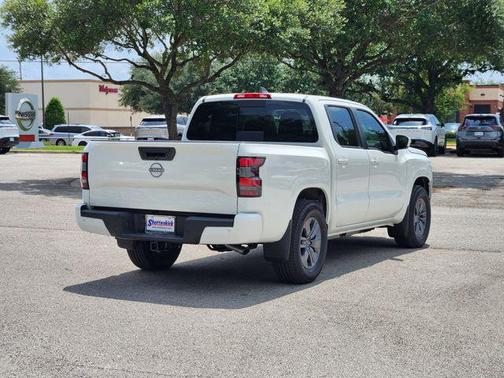 2025 Nissan Frontier SV