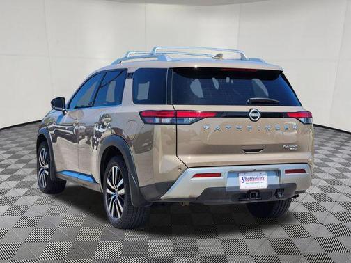2023 Nissan Pathfinder Platinum 4WD