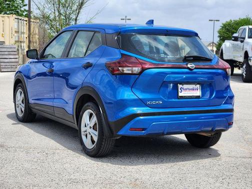 2022 Nissan Kicks S