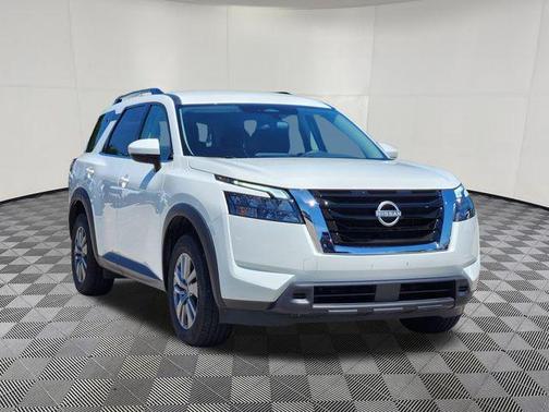 2025 Nissan Pathfinder SV FWD