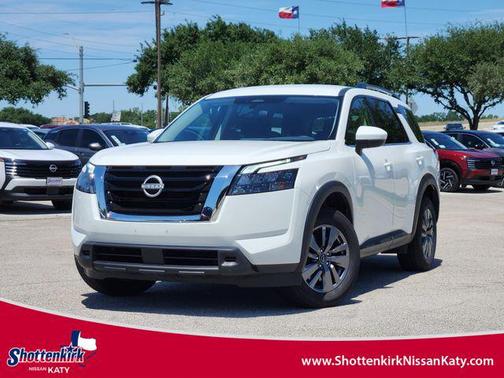 2025 Nissan Pathfinder SV FWD