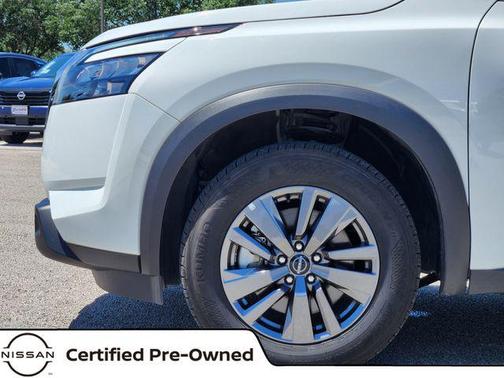 2025 Nissan Pathfinder SV FWD