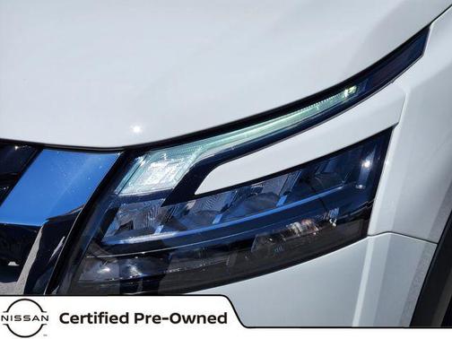 2025 Nissan Pathfinder SV FWD