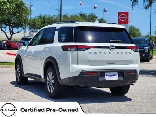 2025 Nissan Pathfinder SV FWD