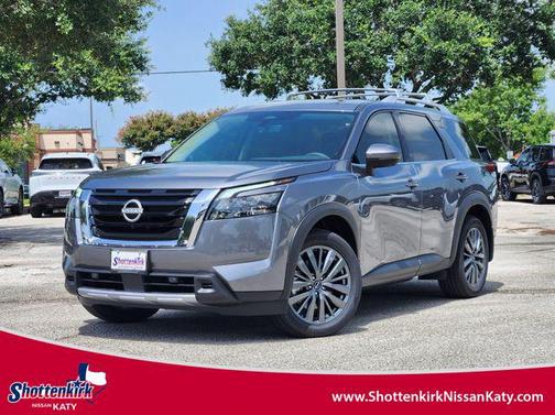 2025 Nissan Pathfinder SL FWD