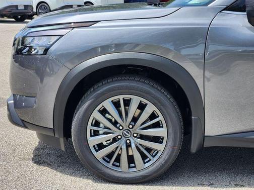 2025 Nissan Pathfinder SL FWD