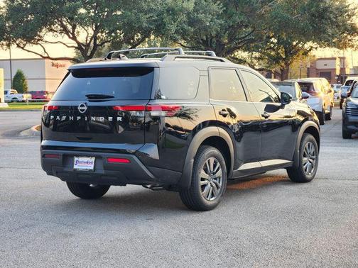2025 Nissan Pathfinder SV FWD