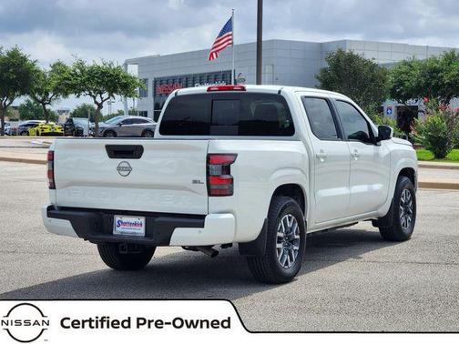 2024 Nissan Frontier SL
