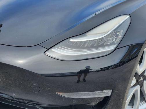 2019 Tesla Model 3 Mid Range