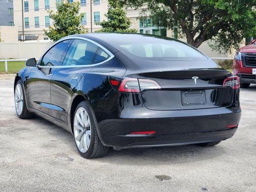 2019 Tesla Model 3 Mid Range