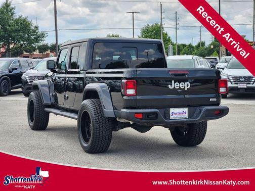 2023 Jeep Gladiator Overland