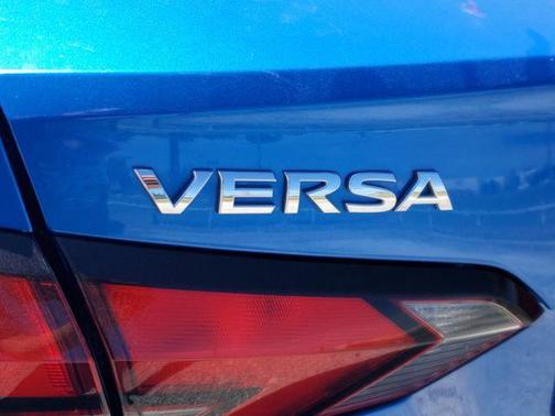 2021 Nissan Versa 1.6 SV