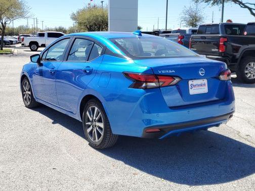 2021 Nissan Versa 1.6 SV