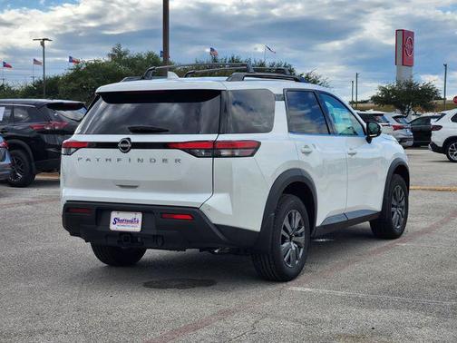 2025 Nissan Pathfinder SV FWD