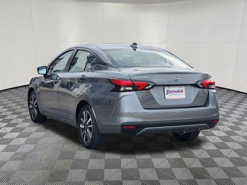 Gun Metallic 2025 Nissan Versa 1.6 SV