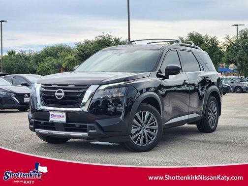 2025 Nissan Pathfinder SL FWD