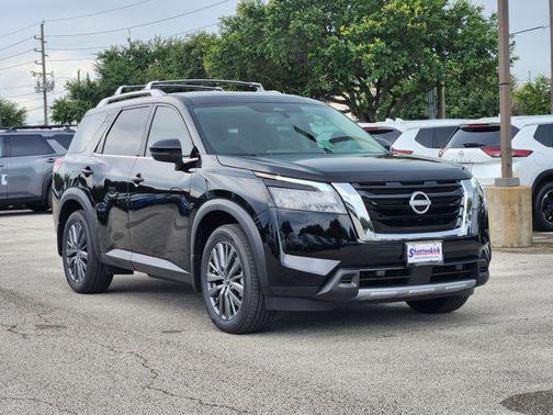 2025 Nissan Pathfinder SL FWD