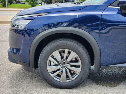 2025 Nissan Pathfinder SV FWD