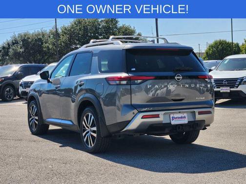 2024 Nissan Pathfinder Platinum FWD