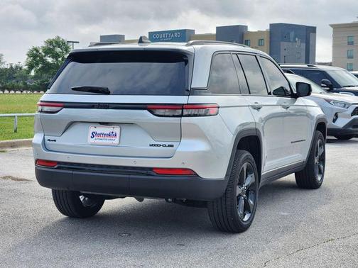 2024 Jeep Grand Cherokee Altitude